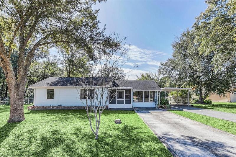 5 Valencia Circle, De Bary, FL 32713 for Sale