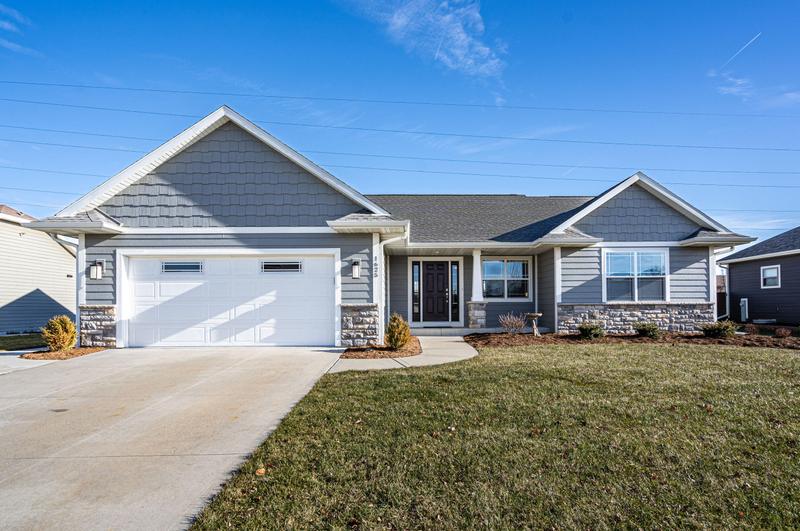 1625 27th Ave, Kenosha, WI 53140 - MLS 1860853 for Sale