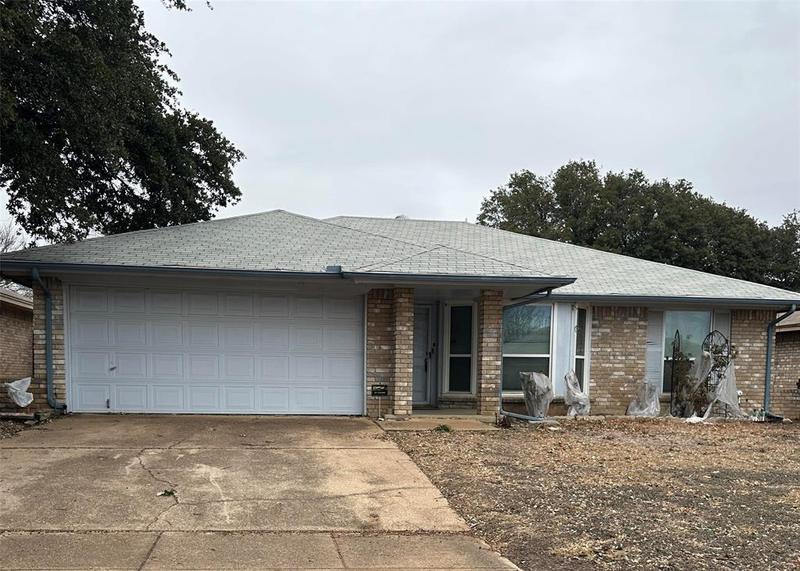 2604 Green Ridge Street, Fort Worth, TX 76133 for Sale