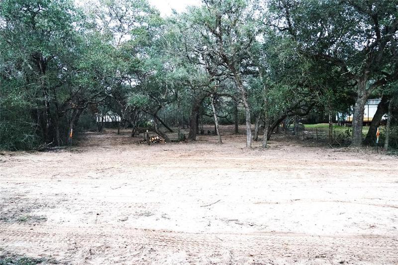 TBD East 1st Street, Sheridan, TX 77475 for Sale