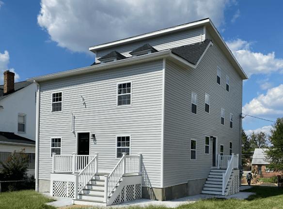 4108 Groveland Ave unit 2 - Baltimore, MD 21215 - Home For Rent