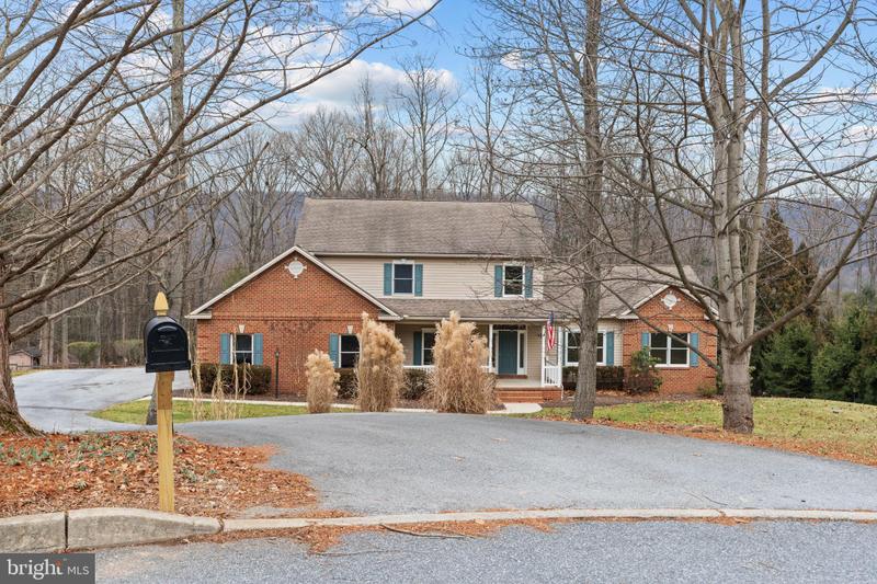 3220 White Pine Drive, Harrisburg, PA 17112 for Sale