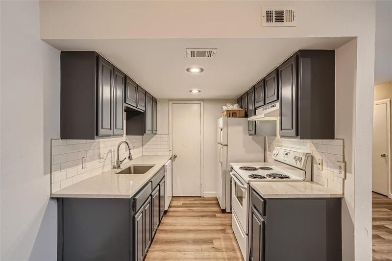 2124 Burton DR #127, Austin, TX 78741 for Sale
