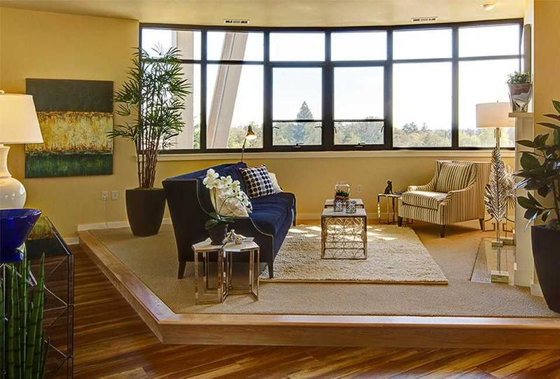 2 Bedroom 1.5 Bath (Den)  THE MERIDIAN APTS for Sale