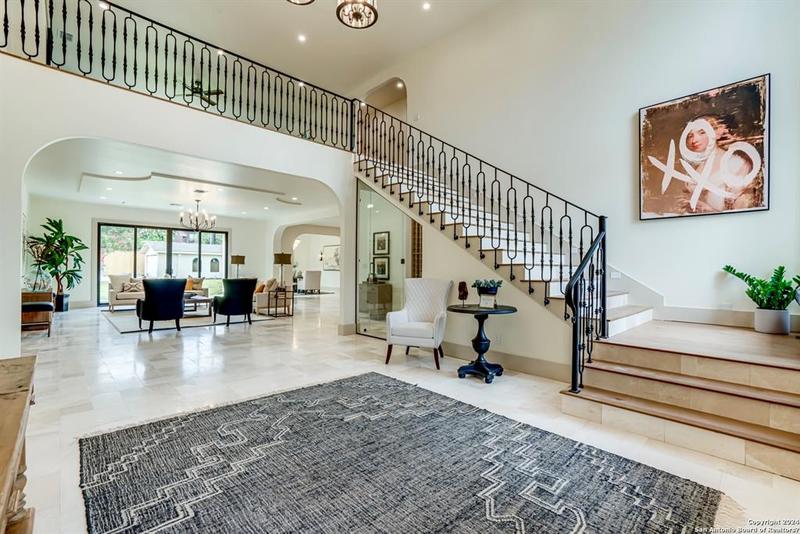 836 ELIZABETH RD, Terrell Hills, TX 78209-6139 for Sale
