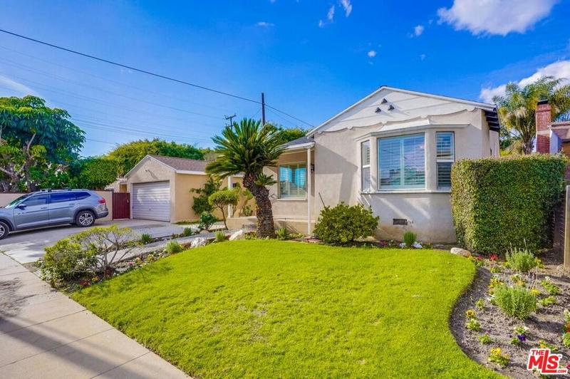 11293 IVY PL, Los Angeles, CA 90064 Single Family Residence For Sale  MLS# 24-355543