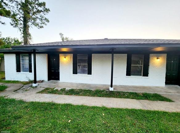 9110 Kentshire Dr - Houston, TX 77078 - Home For Rent