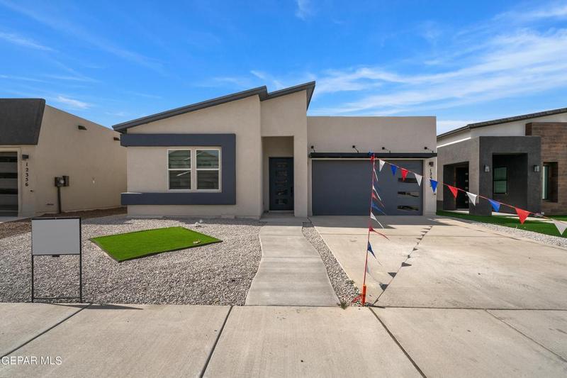 892 CHILLINGTON Road, El Paso, TX 79928 for Sale