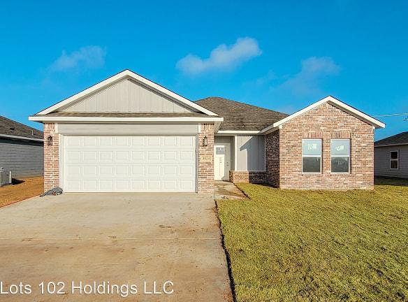 3824 Skylane Ave - Corsicana, TX 75109 - Home For Rent
