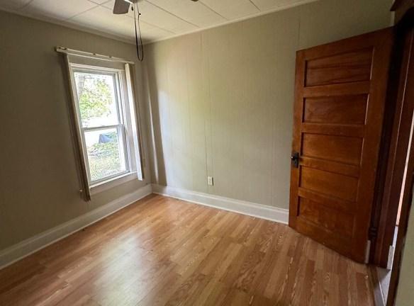 818 6th Ave. Apartments - 818 6th Ave - Antigo, WI Apartments for Rent