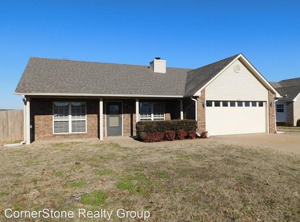 1817 Shetland Dr - Greenwood, AR 72936 - Home For Rent