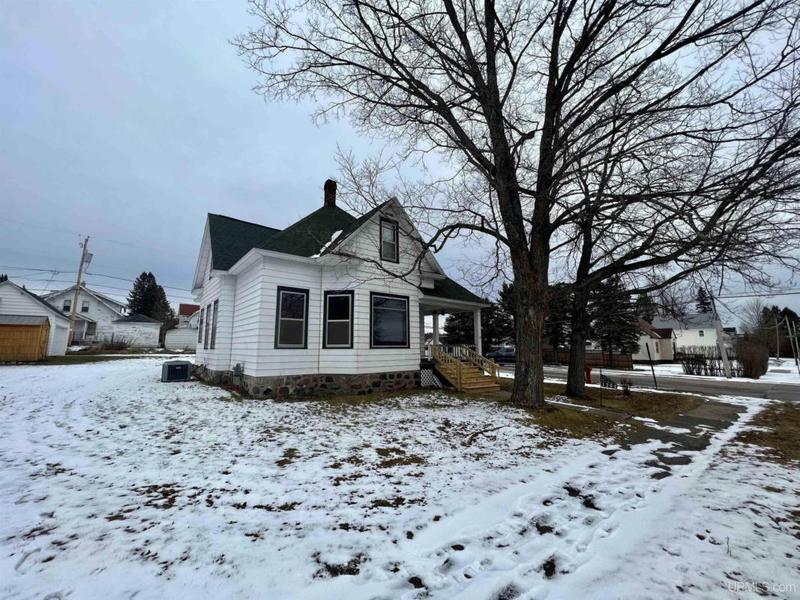 1204 N 3RD AVE, Iron River, MI 49935 Single Family Residence For Sale  MLS# 50129293
