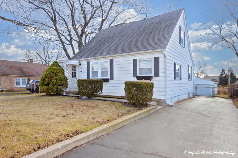 2961 21st Place, North Chicago, IL 60064 for Sale