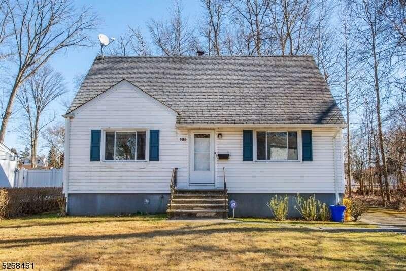 1609 Ardsley Ct, Teaneck, NJ 07666  623492255 for Sale