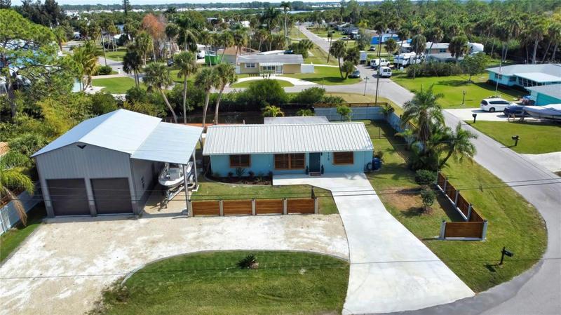 115 MYAKKA DR, VENICE, FL 34293 Single Family Residence For Sale  MLS# A4598928