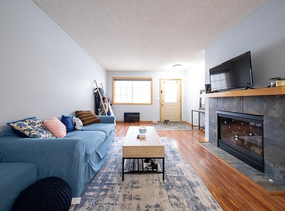 17326 Lilac Ln SE - Prior Lake, MN 55372 - Home For Rent