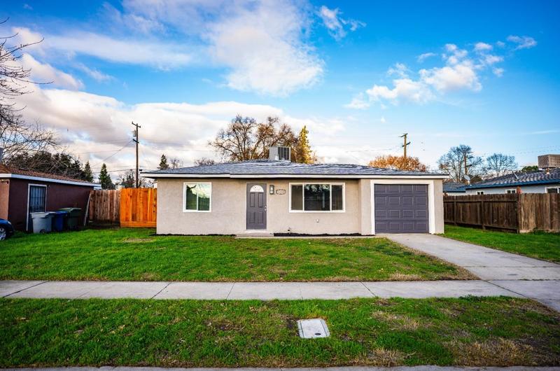 1215 W Santa Fe Ave, Merced, CA 95340 - MLS 224007863 for Sale