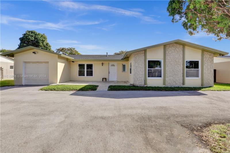 11611 Southwest 122nd Avenue, Miami, FL 33186 for Sale