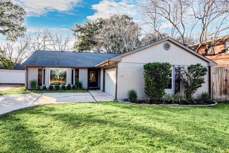 9010 Ilona Ln, Houston, TX 77025 for Sale