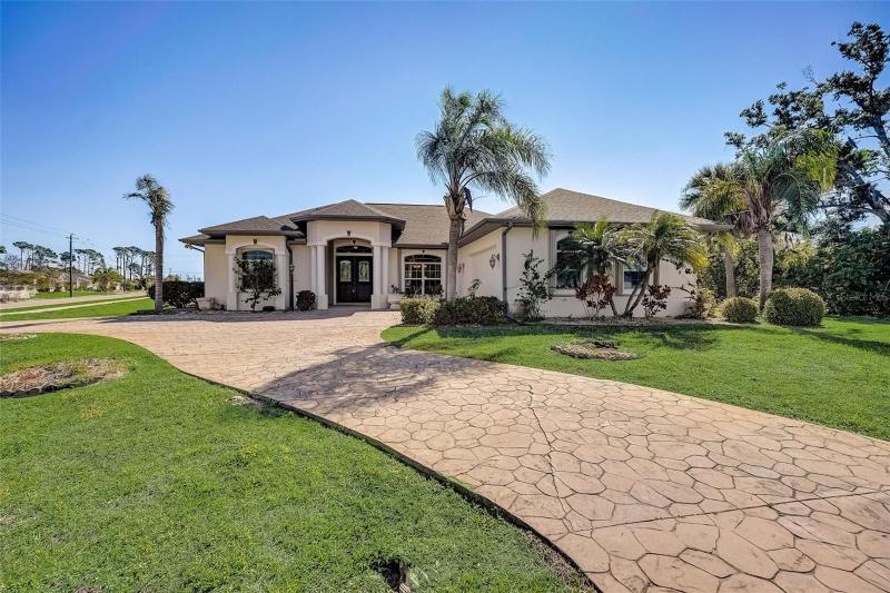 Port Charlotte, Charlotte County, FL House for sale Property ID: 418812333