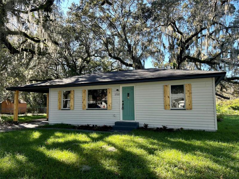 2722 WESTSIDE DR, LEESBURG, FL 34748 Single Family Residence For Sale  MLS# O6164550