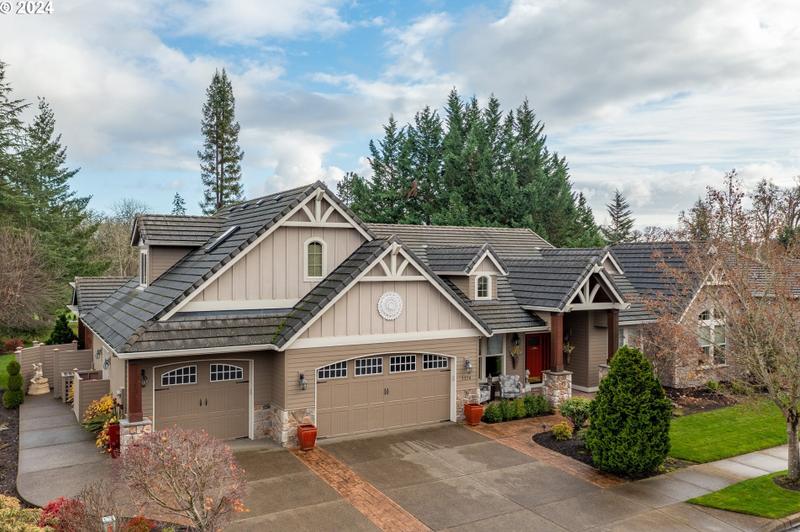 1214 NW Oakmont Ct, Mc Minnville, OR 97128 - MLS 24454667 for Sale