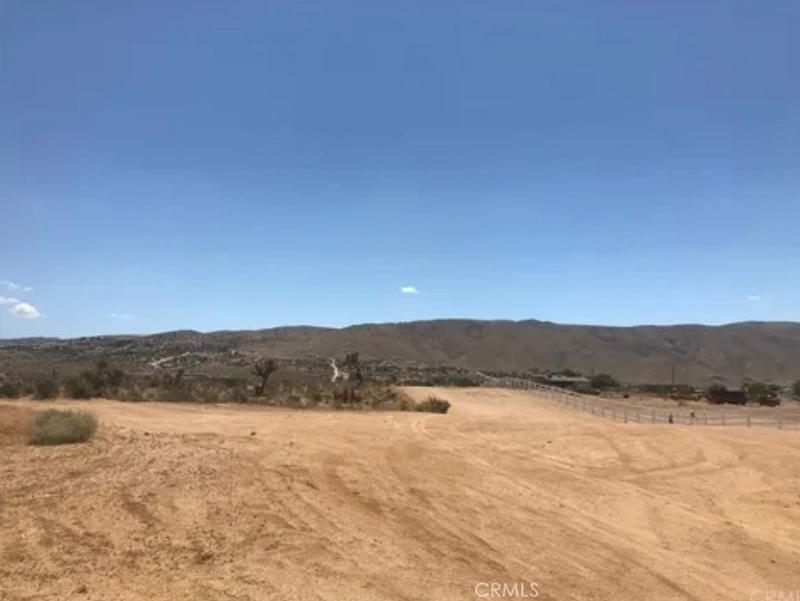 10187 Joshua Road, Apple Valley, CA 92308 for Sale