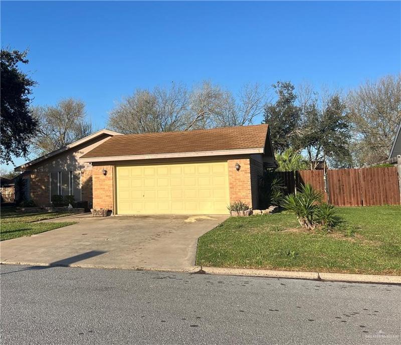 2816 Gardenia Circle, Mc Allen, TX 78501 for Rent