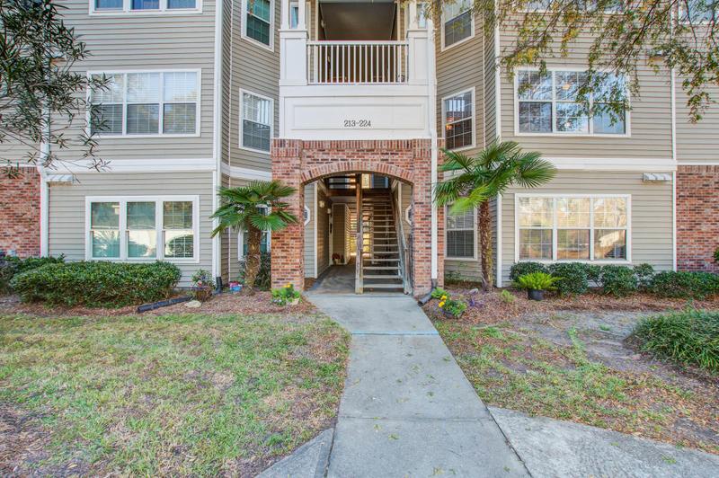 188 Midland Parkway, Unit 220, Summerville, SC 29485 for Sale