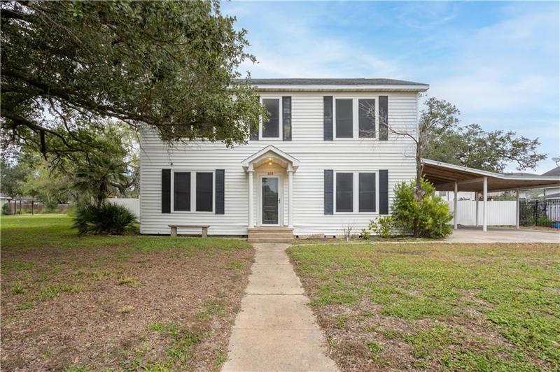 808 W Yoakum Ave, Kingsville, TX 78363 for Sale