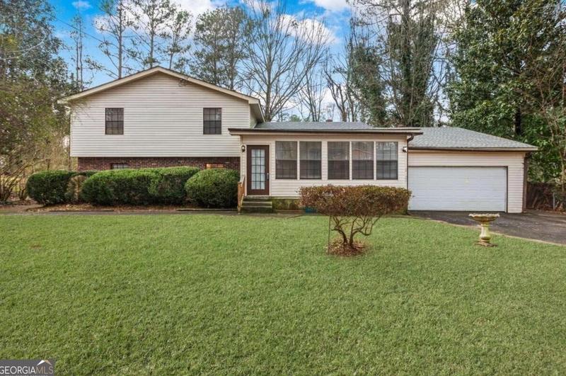 2325 Lago, Jonesboro, GA 30236 - MLS 10246797 for Sale