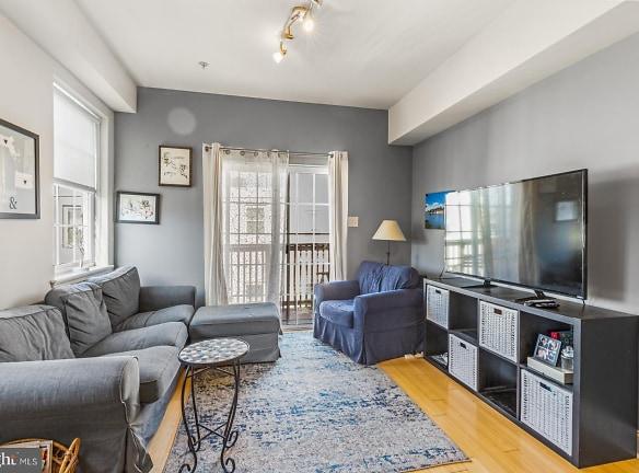 2203 Fitzwater St #3 - Philadelphia, PA 19146 - Home For Rent