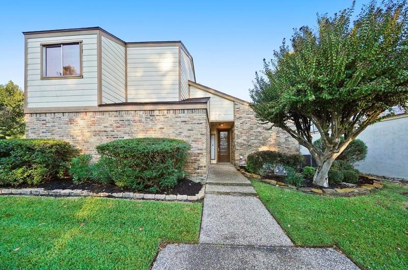 711 Player Ct, Conroe, TX 77302 - MLS 57698754 for Sale