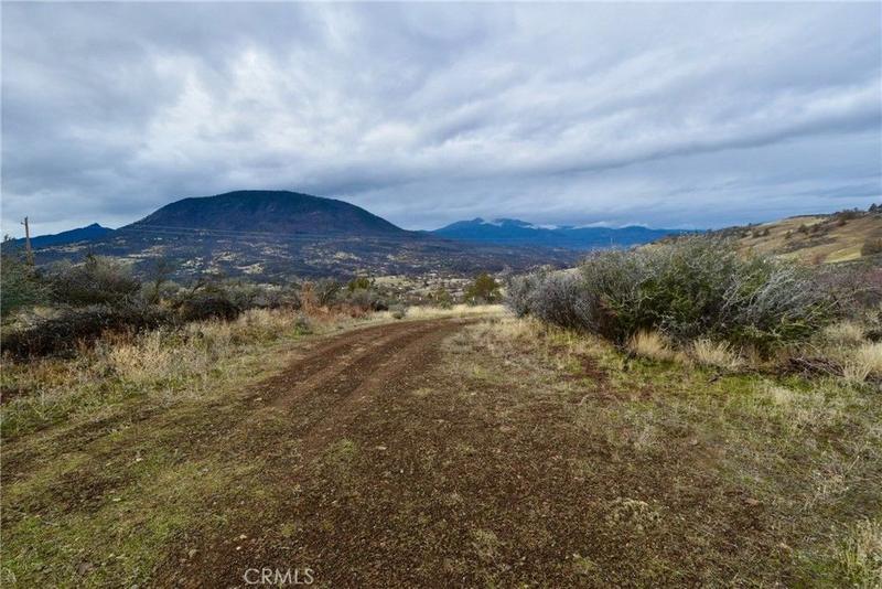 Moore Rd, Hornbrook, CA 96044  MLS# SN23228340 for Sale