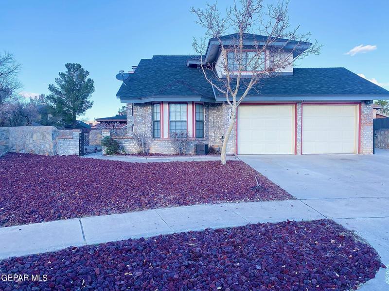 11617 JOHN WEIR Drive, El Paso, TX 79936 for Sale