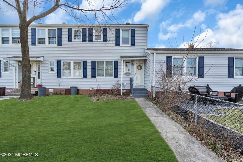 135 Belshaw Avenue, Shrewsbury, NJ 07724  624349294 for Sale