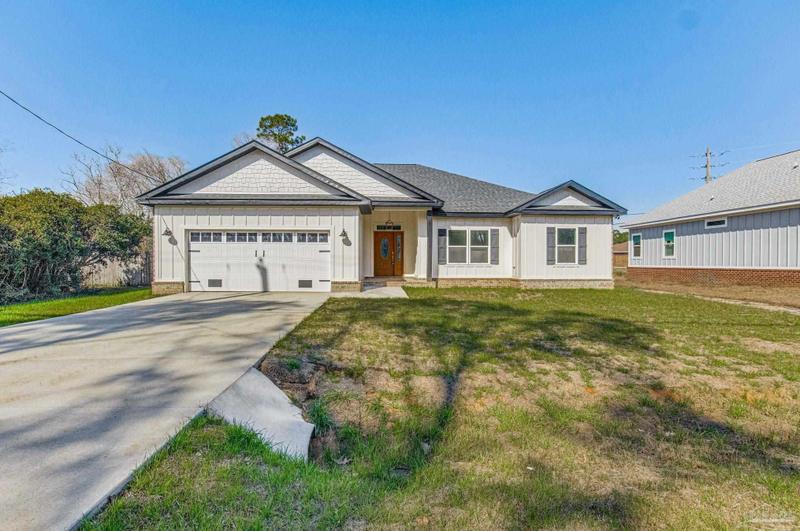 10302 Tanton Rd, Pensacola, FL 32506 - MLS 639801 for Sale