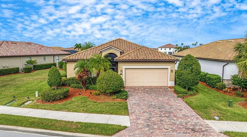 6881 Willowshire Way, Bradenton, FL 34212 - MLS A4591010 for Sale
