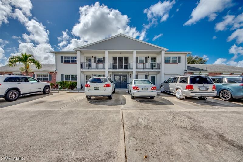 8741 Lueck Lane, Unit 5, Fort Myers, FL 33919 for Sale