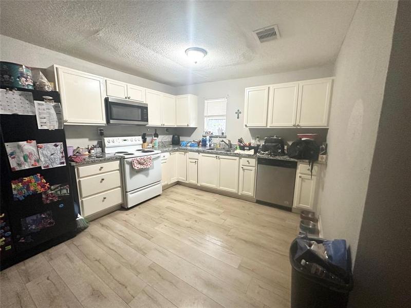115 University St, Vidor, TX 77662 for Sale