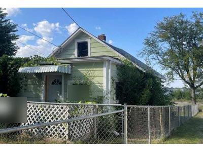 16th Ave SW for Sale
