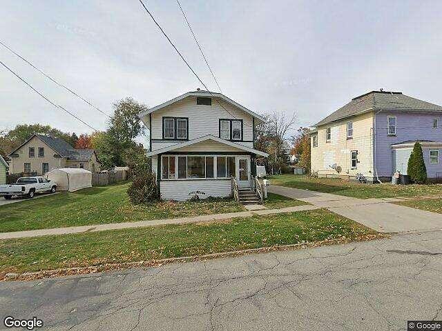 1St, NEWTON, IA 50208  617007402 for Sale