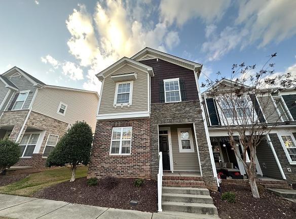 121 Walnut Cove Dr unit 1Unit - Mooresville, NC 28117 - Home For Rent
