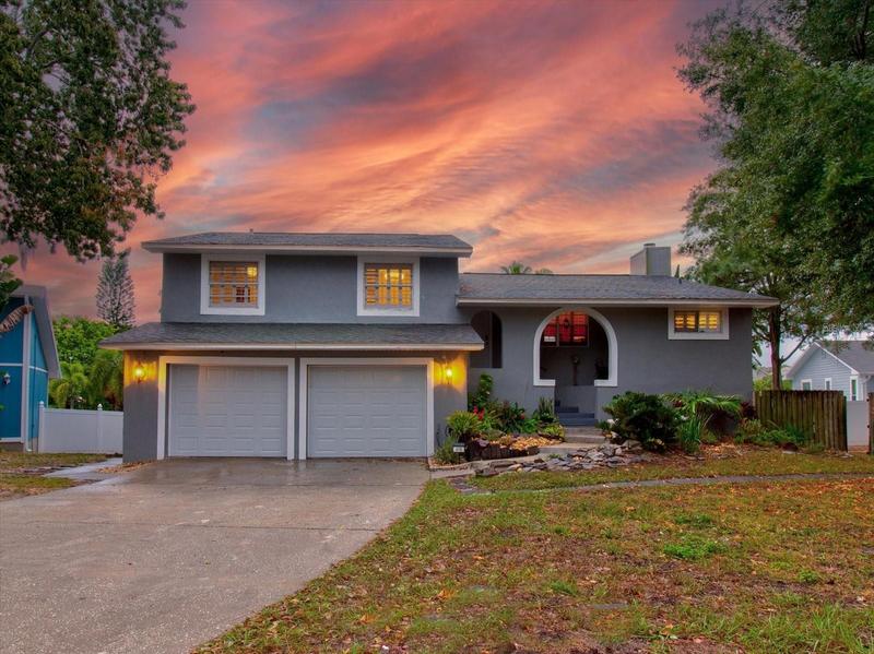 418 Oriole Cir, PALM HARBOR, FL 34683  MLS# U8221095 for Sale