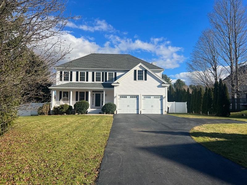 9 Meeting House Circle, Bedford, MA 01730 for Rent