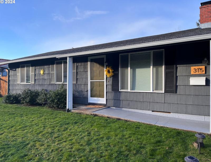 315 E 47th Ave, Eugene, OR 97405 - MLS 24405902 for Sale