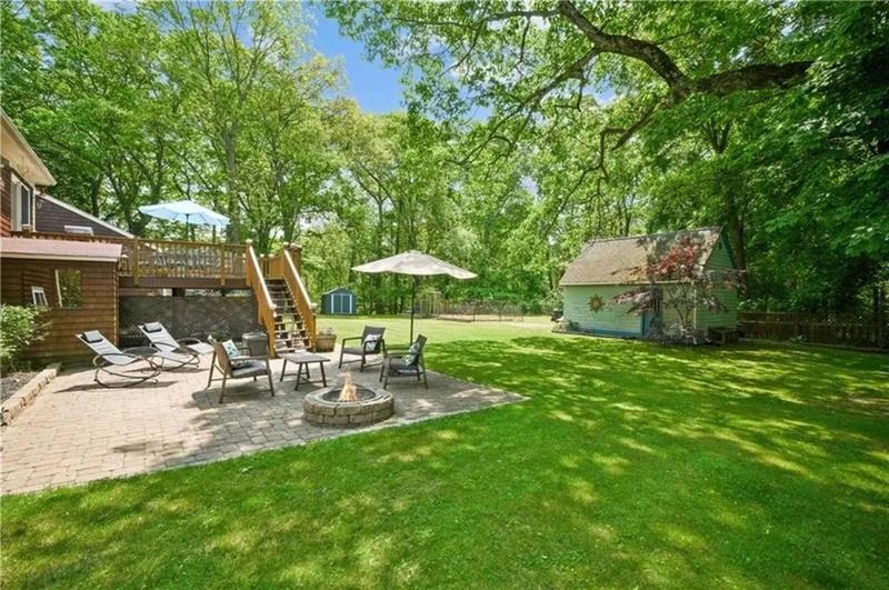 90 Bond Street, Warwick, RI 02818 for Sale