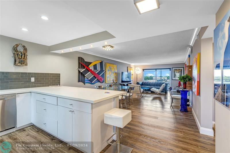3050 Northeast 16th Avenue, Unit 606, Oakland Park, FL 33334 for Sale