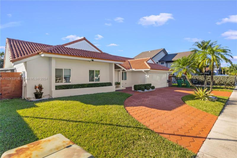 10750 Southwest 142nd Avenue, Miami, FL 33186 for Sale
