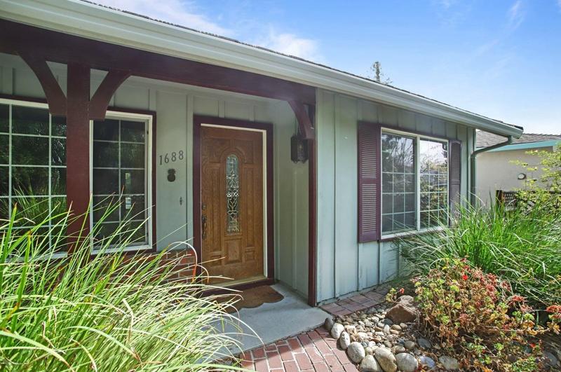 1688 Lincoln Blvd, Tracy, CA 95376 - MLS 223100855 for Sale